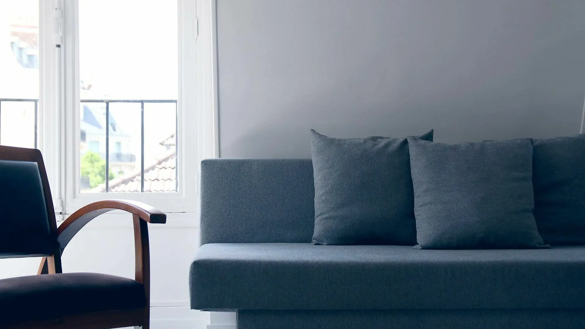 Rue De Ponthieu Central Furnished Apartment Paris France